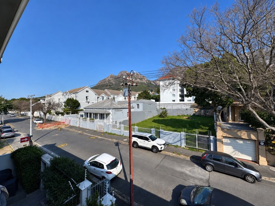 2 Bedroom Property for Sale in Oranjezicht Western Cape